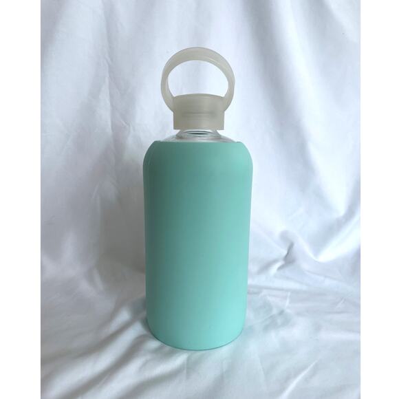 bkr Big Sunday Mint Robin Egg Glass Water Bottle Silicone sleeve- 1L/ 32 oz. - Picture 2 of 3